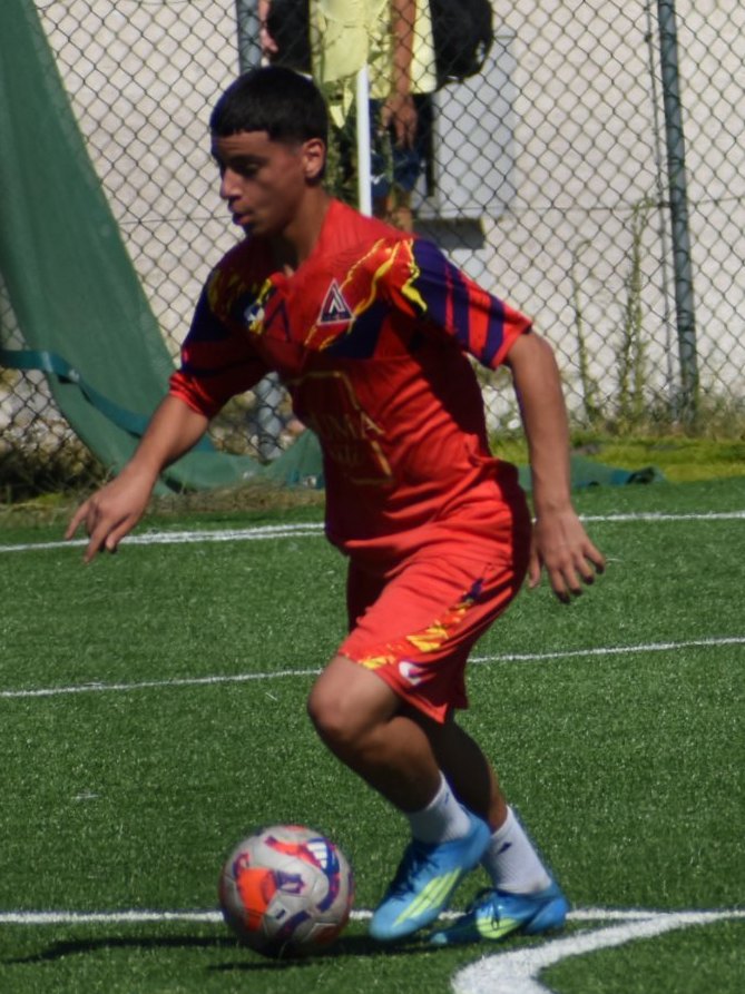 Nico carrying the ball in pre-season