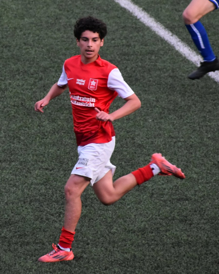 Nico running at pace