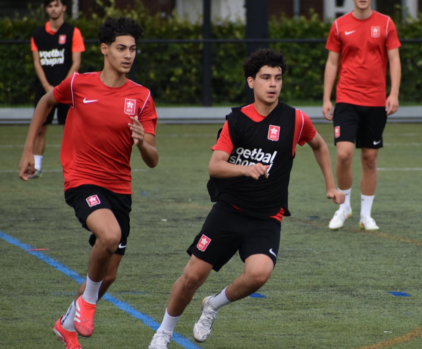 Nico sprinting in training